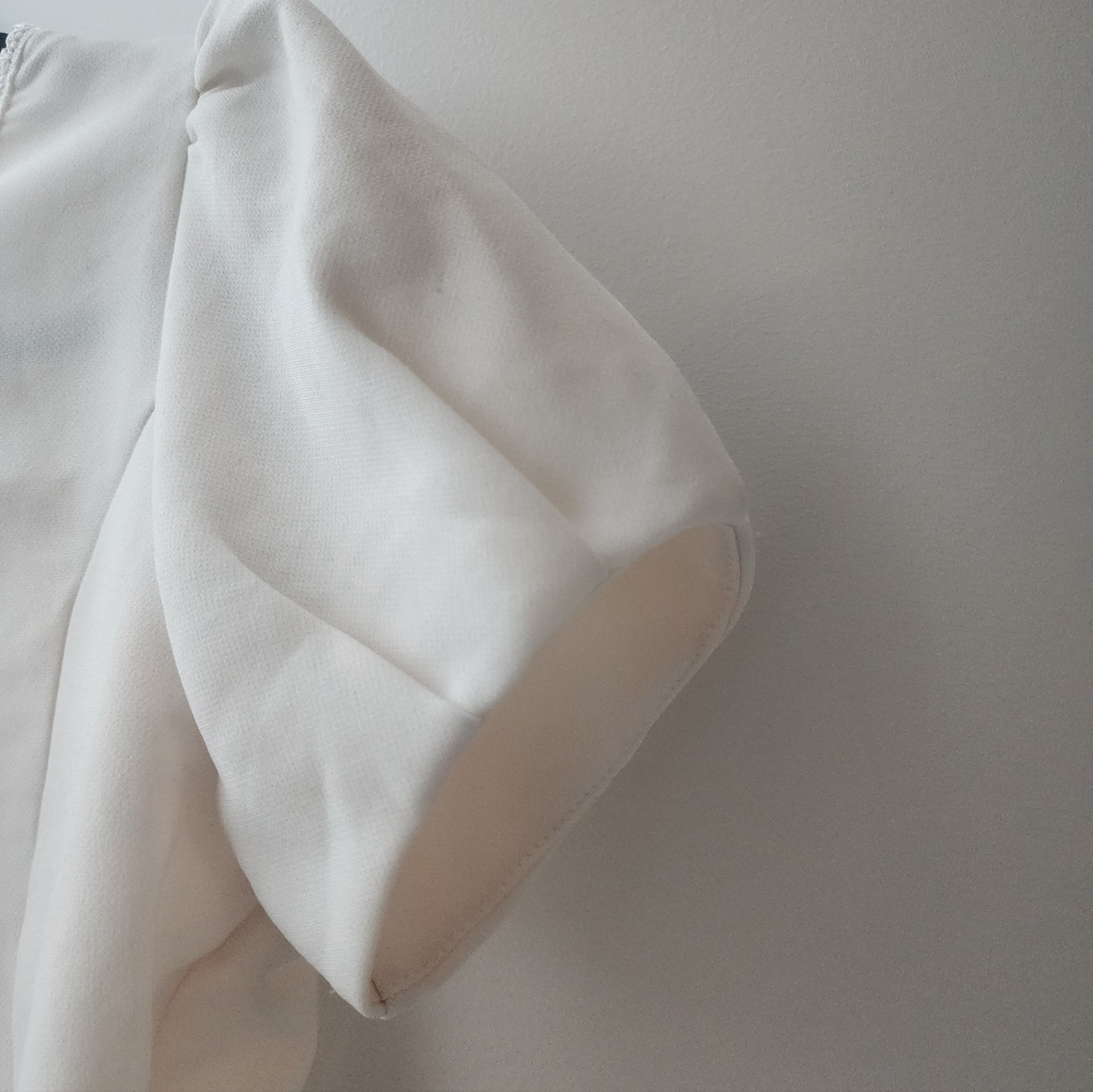White Blouse - Picture 4 of 8